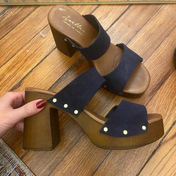 Navy and brown block platform heel - Picture 1 of 5